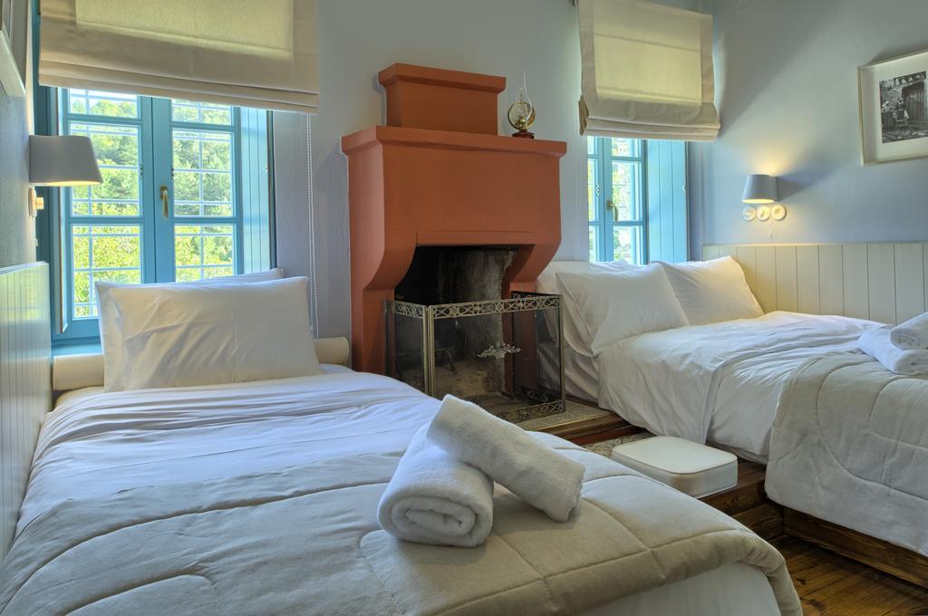 Virginia Hotel Asprangeloi Bilik gambar