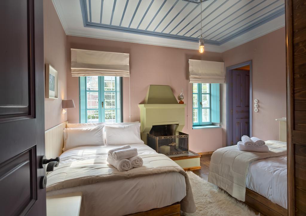 Virginia Hotel Asprangeloi Bilik gambar
